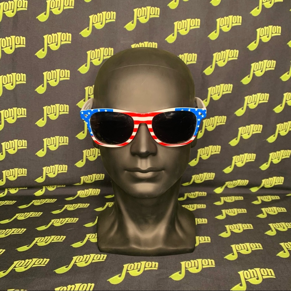 🇺🇸 Rare ‘America’ Camping World Sunglasses